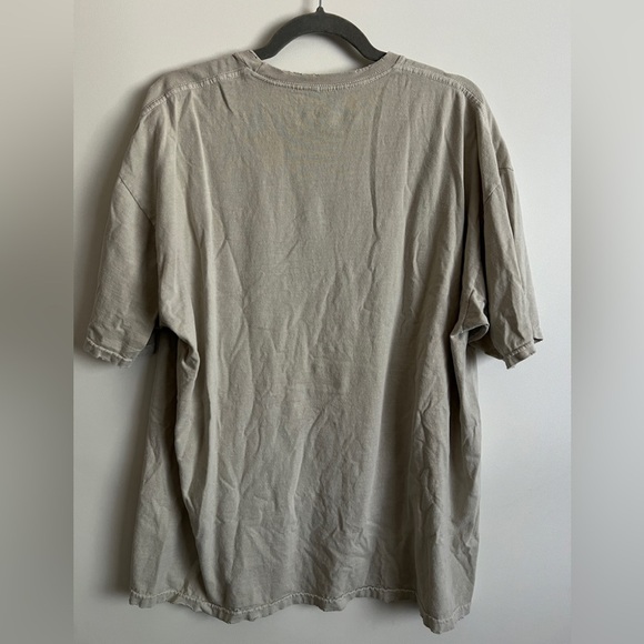 Urban Outfitters Metallica Graphic Cream T-Shirt Size XL - Picture 6 of 7